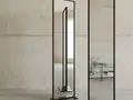 Дизайнерское напольное одностороннее зеркало Glass Memory Ablestar в металлической раме черного цвета